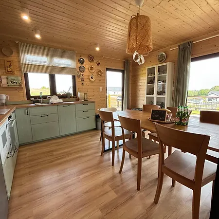 بيت للعطل Woodstock Krajnik Dolny